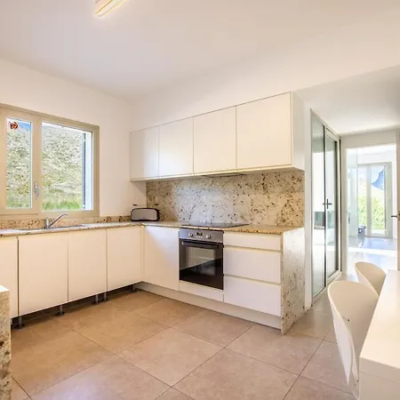 Villa Unique Nestled Between Mountains *