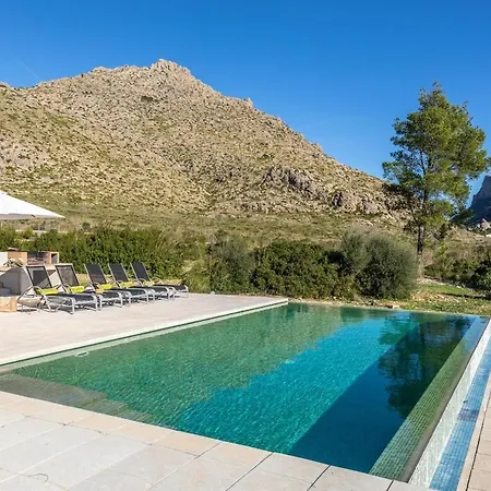 Unique Nestled Between Mountains Port de Pollença