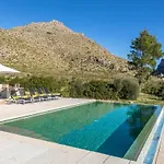 Unique Nestled Between Mountains פורט דה פולנסה