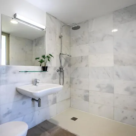 Unique Nestled Between Mountains فيلة بورت دي بوينسا