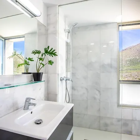 فيلة Unique Nestled Between Mountains بورت دي بوينسا