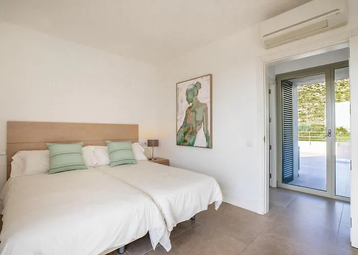 Unique Nestled Between Mountains Вилла